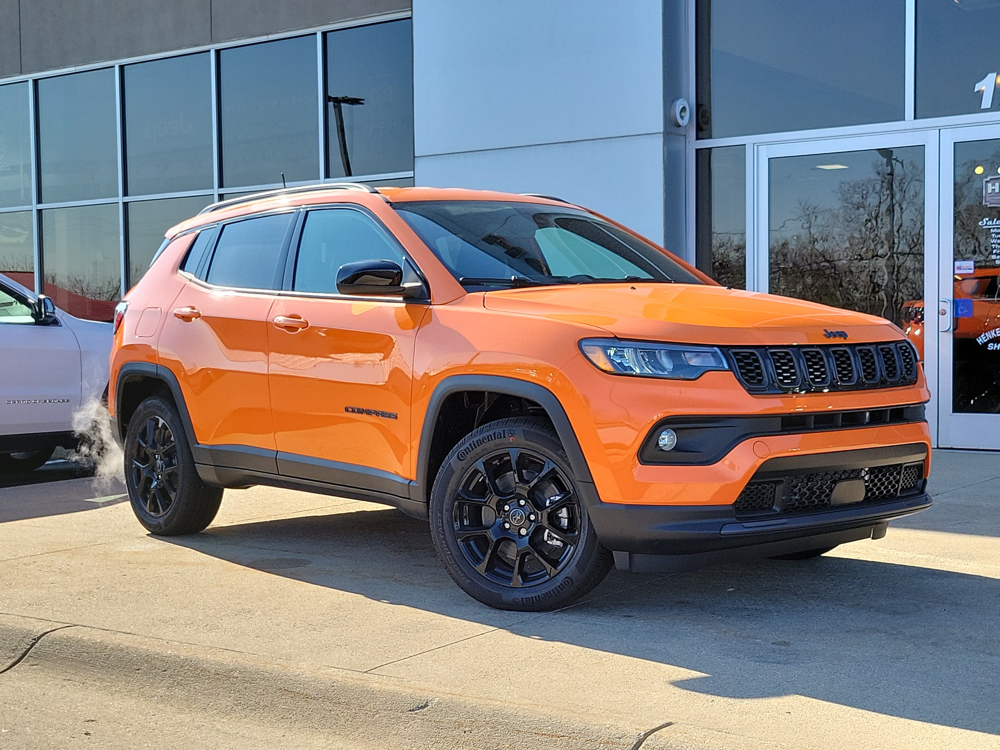 2026 Jeep Compass COMPASS LATITUDE ALTITUDE 4X4 in Joose Exterior Paint — front three-quarter view