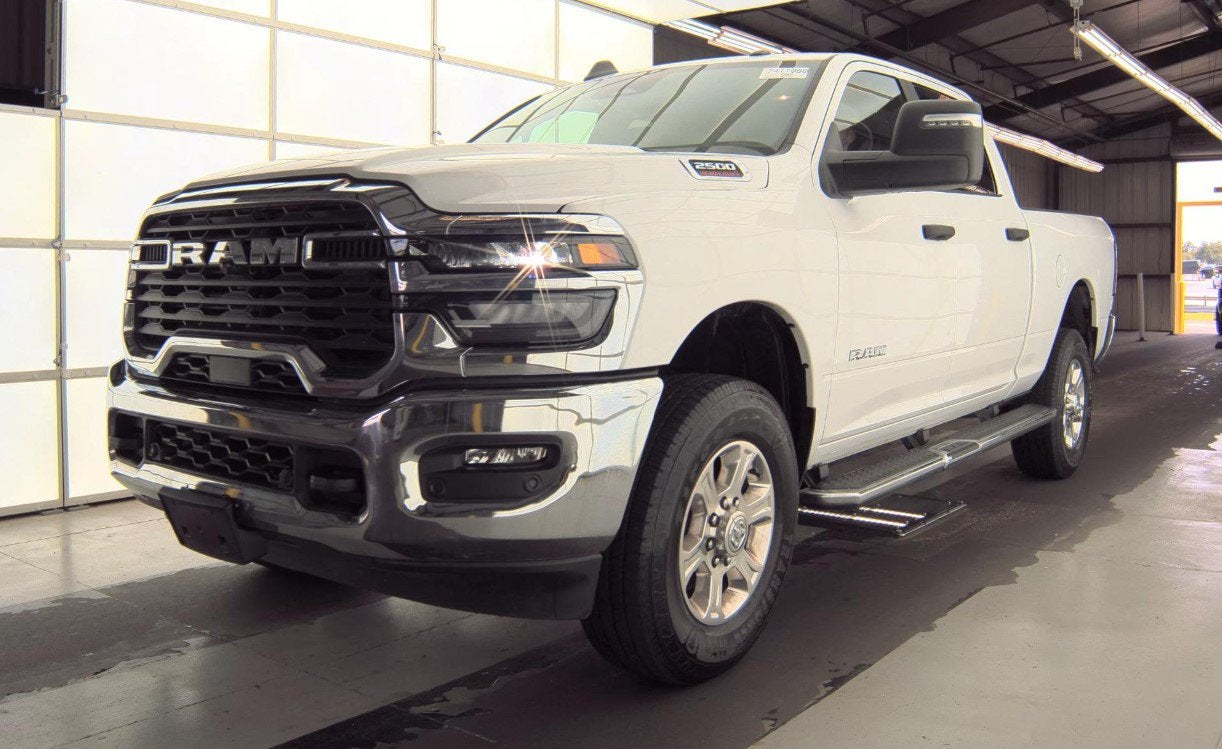 2026 RAM 2500 Big Horn Crew Cab 4x4 6'4' Box in Bright White Clearcoat — front three-quarter view