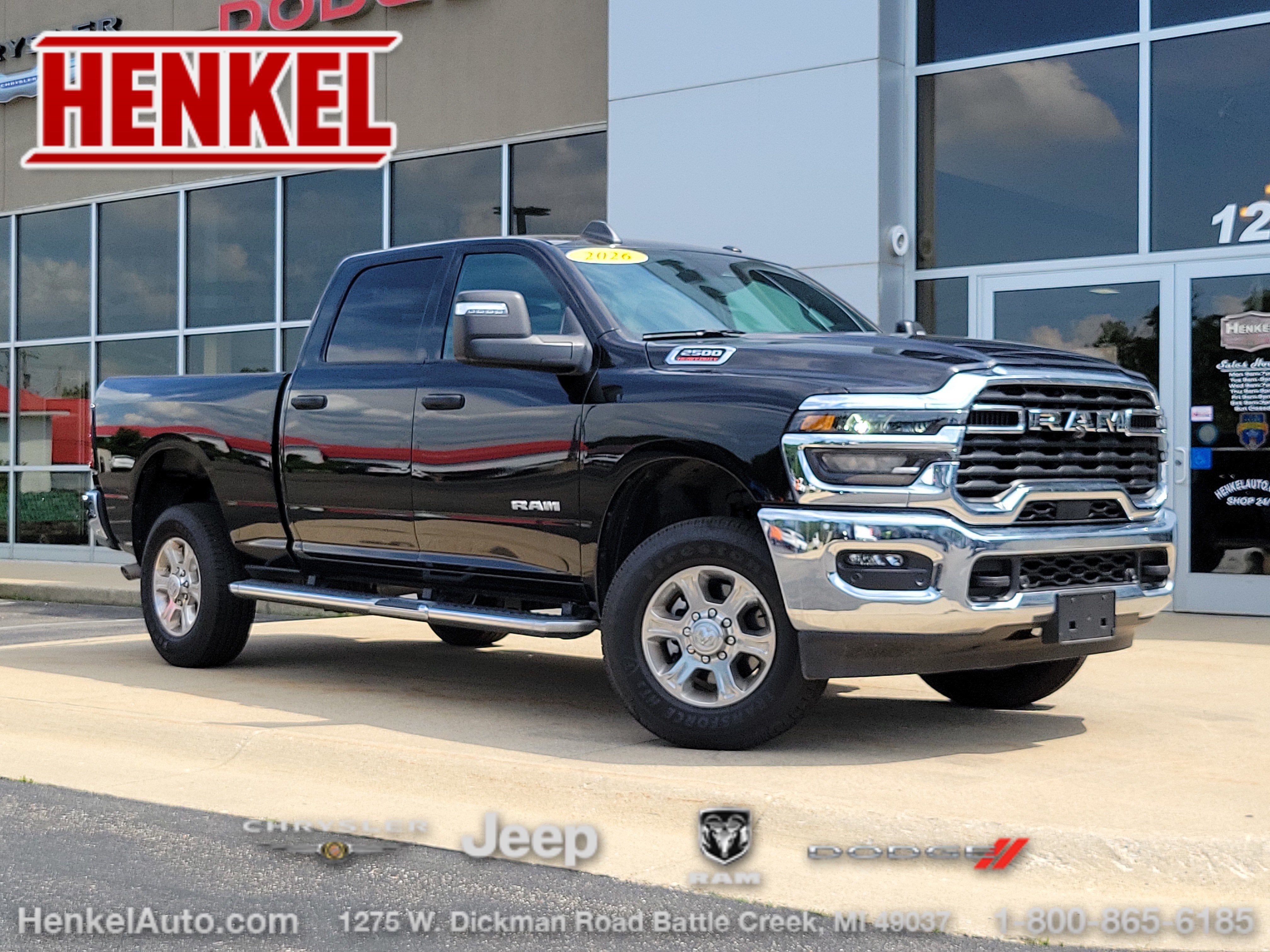 2026 RAM 2500 Big Horn Crew Cab 4x4 6'4' Box in Diamond Black Crystal Pearlcoat — front three-quarter view